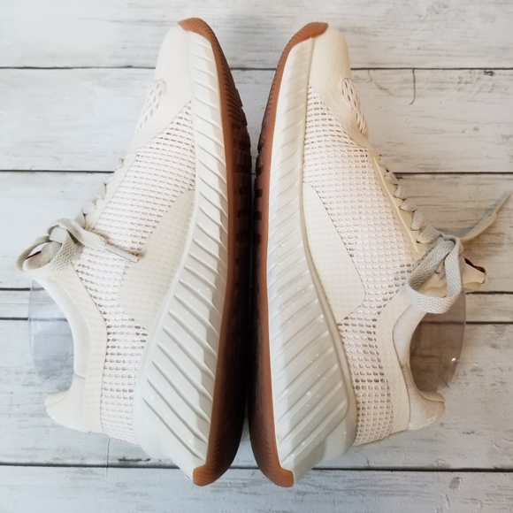 Reebok Knit Cream Colored Athletic Sneakers - Picture 7 of 11